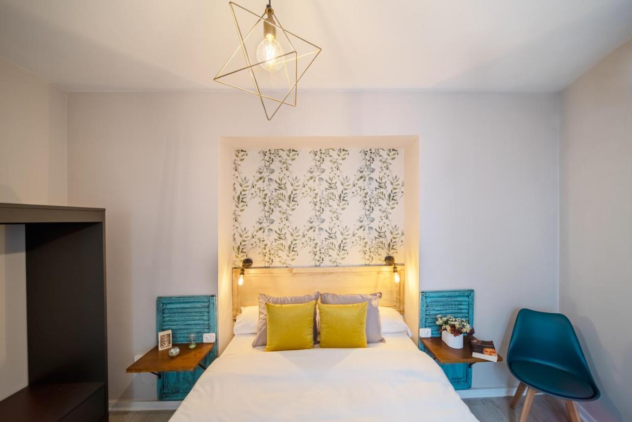 Apartamentos San Pedro Seville Ngoại thất bức ảnh