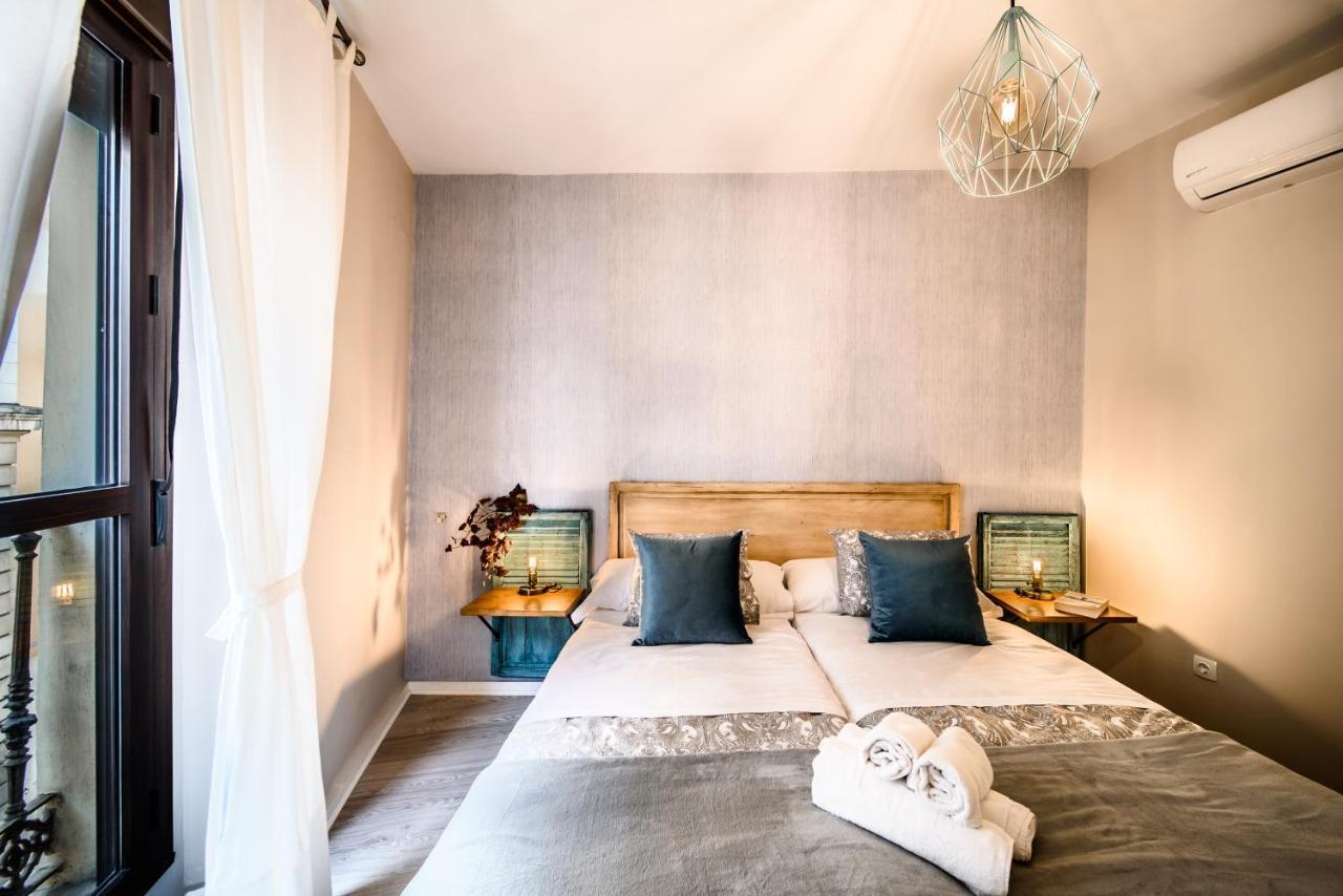 Apartamentos San Pedro Seville Ngoại thất bức ảnh