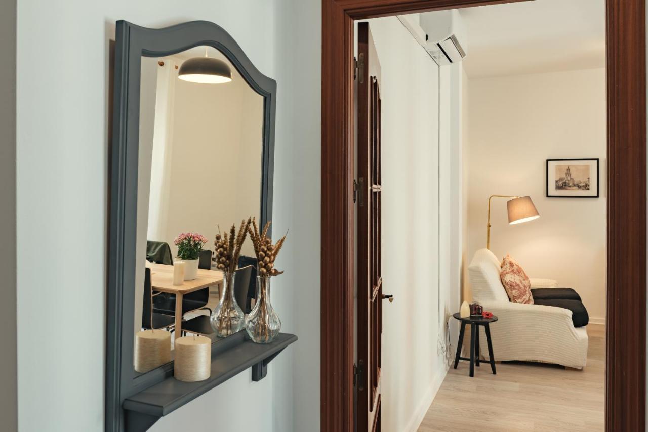 Apartamentos San Pedro Seville Ngoại thất bức ảnh