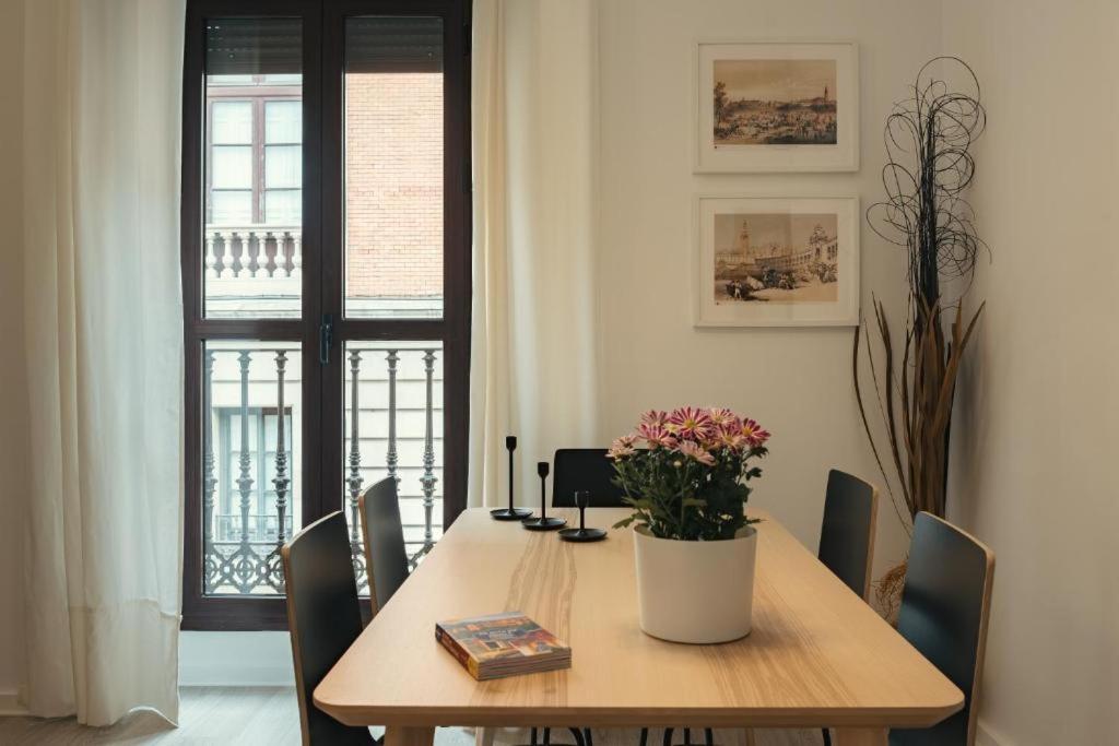 Apartamentos San Pedro Seville Ngoại thất bức ảnh